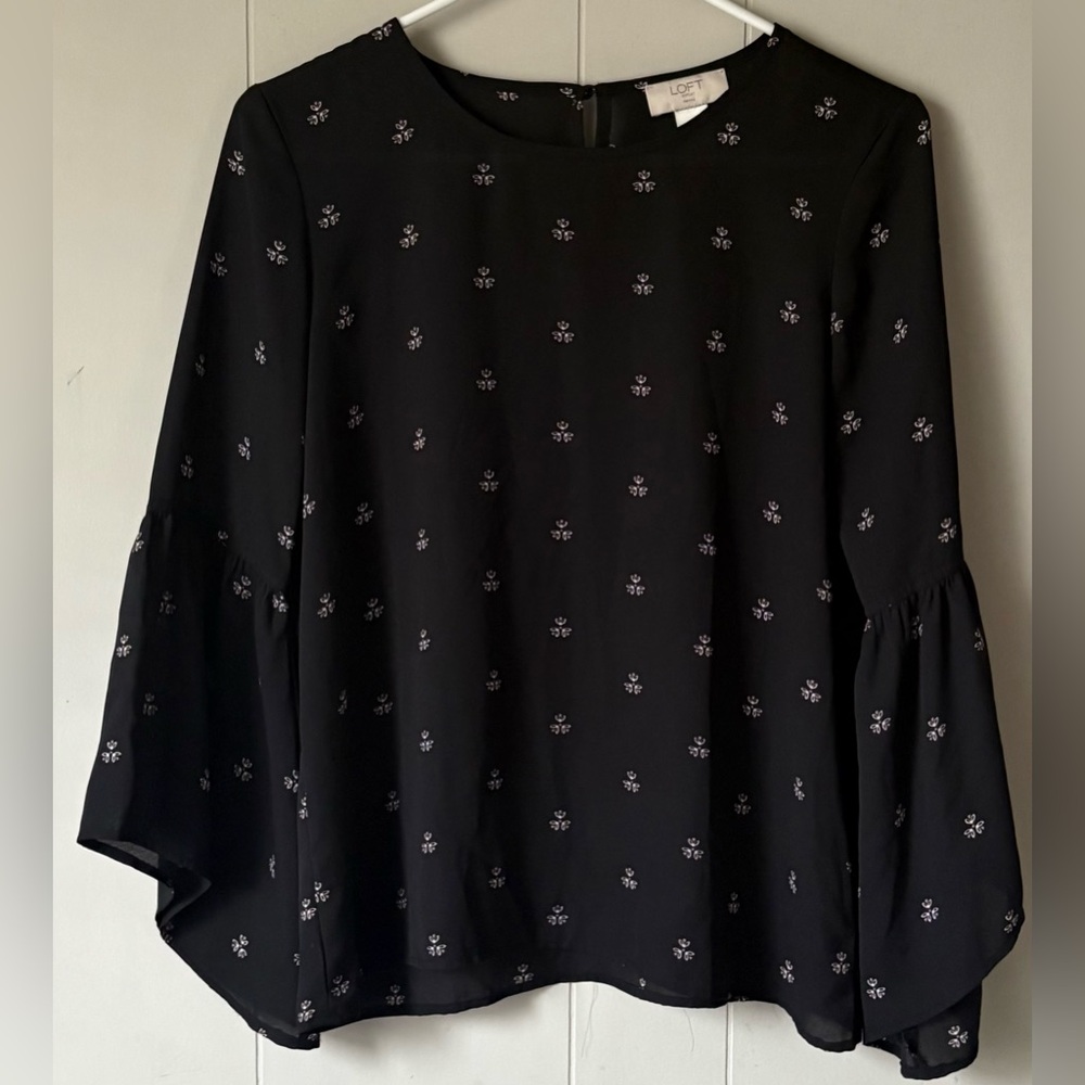 Ann Taylor LOFT Flowy Corporate Boho Ditsy Floral 3/4 bell sleeve top PS